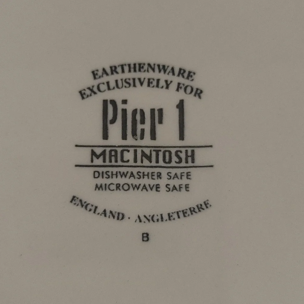 4 Pier 1 MACINTOSH Salad Plates